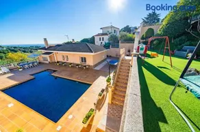 HomeHolidaysRentals Aube - Image 3