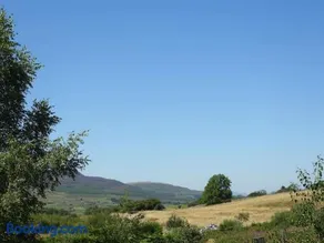 Nature's Oasis: Pet-Friendly Snowdonia Cottage - Image 1