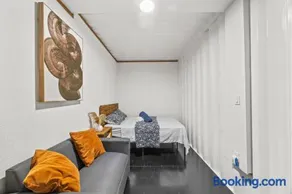 Beachside 1BR Apartment Sleeps 4 - Image 3