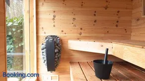 Premium Spa Chalet - Sauna & Jacuzzi - 20min Paris - Image 2