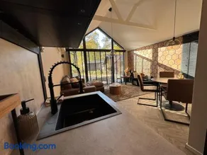 't Boshutje with hot tub - Image 2
