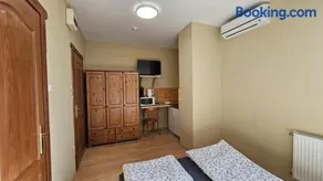 Rózsakert Apartmanház - Image 5