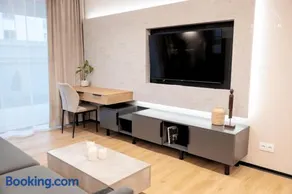 Apartament PREMIUM z ogródkiem - Image 2