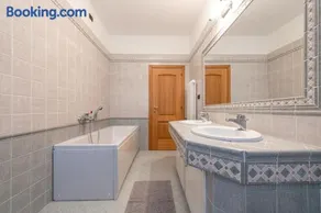 Nonna Elvira Holiday House - Image 4