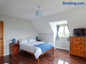 No 1 Apt, Brandy Harbour Cottage - Image 4