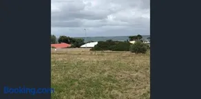 Seaview on Terry Court - Image 1