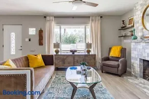 Casa del Sol - Stylish Oasis Office Firepit BBQ - Image 3