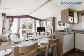Hotel du Van - Rockley Park Caravan, Activities On-site - Image 3