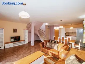 Vacation Home Between the Waters - Image 2
