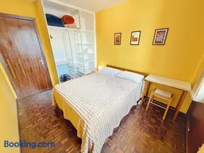 Apartamento três quartos Juvevê com charme e sossego 110 m2 e garagem Domo Hospedagem - Image 5