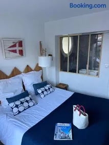VILLA piscine privée chauffée 300 m plage à la mer - Image 3