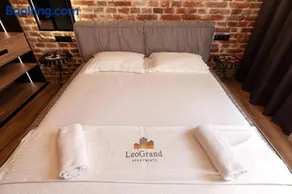 LEOGRAND Jacuzzi on Krakivska 26 - Image 3
