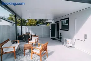 Tampa Escape - Image 2