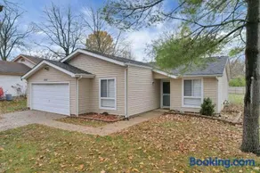 The Spacious Hilliard House - Image 1