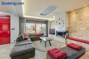 Stone Build Modern and Traditional Villa near Heraklion - Image 1