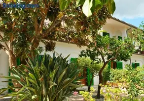 Seafront Apartments Garden House - Image 1