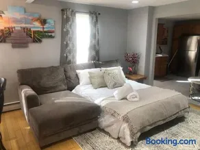 Convenient Braintree Home - 3 Bedroom Sleeps 8 - Image 5