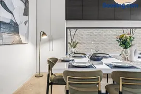 Complete Host Northcote House - Image 3