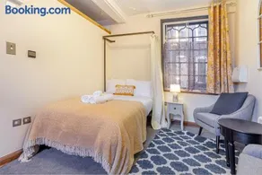The Merchants House - Image 3