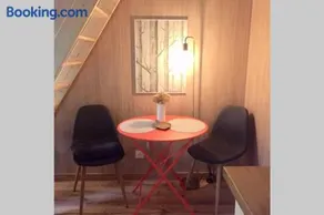 Adorable Cabane dans un espace boisé - Image 4