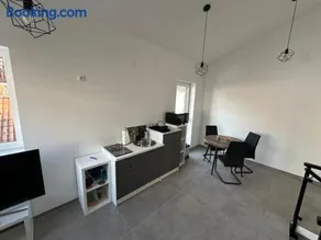 Thiels Mansion - Image 2
