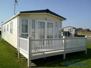 The Grange Ingoldmells Derwent 6 Berth Central heated Wrap Around Decking - Image 3