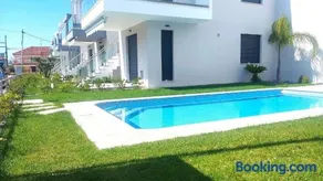 Erato 9-4 Apartment Pool Access - Image 1