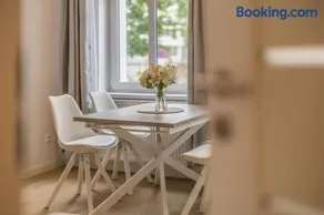 A1 ruhiges 3-Zimmer-Studio mit Balkon - Image 1