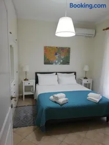 Sunny stay furnished apartment in Kanoni - Image 3