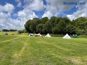 The Old Airfield Campsite - Image 3