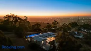 Teringie Retreat with Breathtaking Views - Image 1