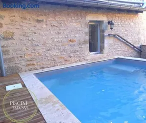 L'authentique Martelaise PISCINE CHAUFFEE - Image 1