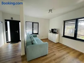 Modern Quiet Apartment - 3min Cluj Airport - Image 5