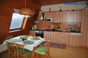 Bella Vista - Image 1