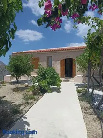 Chrisa' s House - Image 1