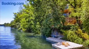 Détente au Bord de l'Eau - Le Chalet du Carla avec Spa et Ponton Privé - Image 2