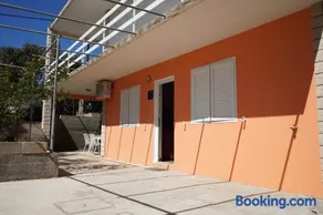 Tania Apartment - Image 2