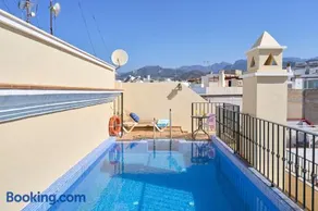 Apartamentos Nerjaluna - Image 1