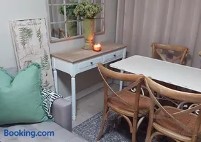 7 on Connor - Luxury Family Cottage - Image 2