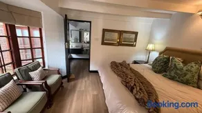 Royal Suite - Critchley Hackle - Image 3