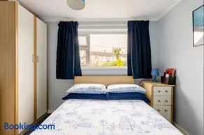 Bed & Breakfast Only - not 24 hour lodging - Truro, Cornwall - free parking - Image 5