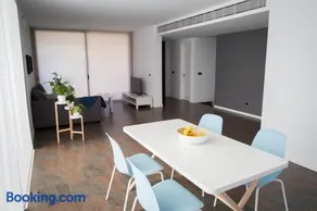 Sunny and quiet duplex - Image 4
