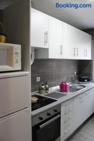 A Primeira Casinha do Mé-Mé - Image 1