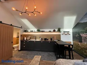 Stay at Posh Garage - Image 4