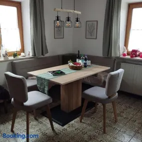 Magnifico appartamento adatto alle famiglie con griglia, giardino e terrazza | Vista sul giardino - Image 5