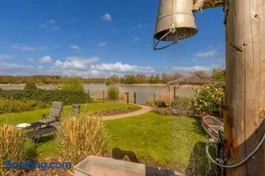 Drents Genieten - Lavendelheide met uitzicht op het water - Image 1