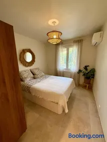 Grimaud 2 chambres Jacuzzi terrasse - Image 4