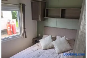 Familienfreundliches Ferienhaus mit Pool und Grill | Seeblick | Haustiere sind willkommen - Image 2
