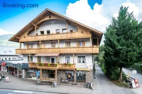 Landhaus Lindner Appartements - Image 1