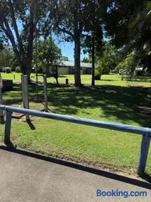 Googarra Beach Caravan Park - Image 1